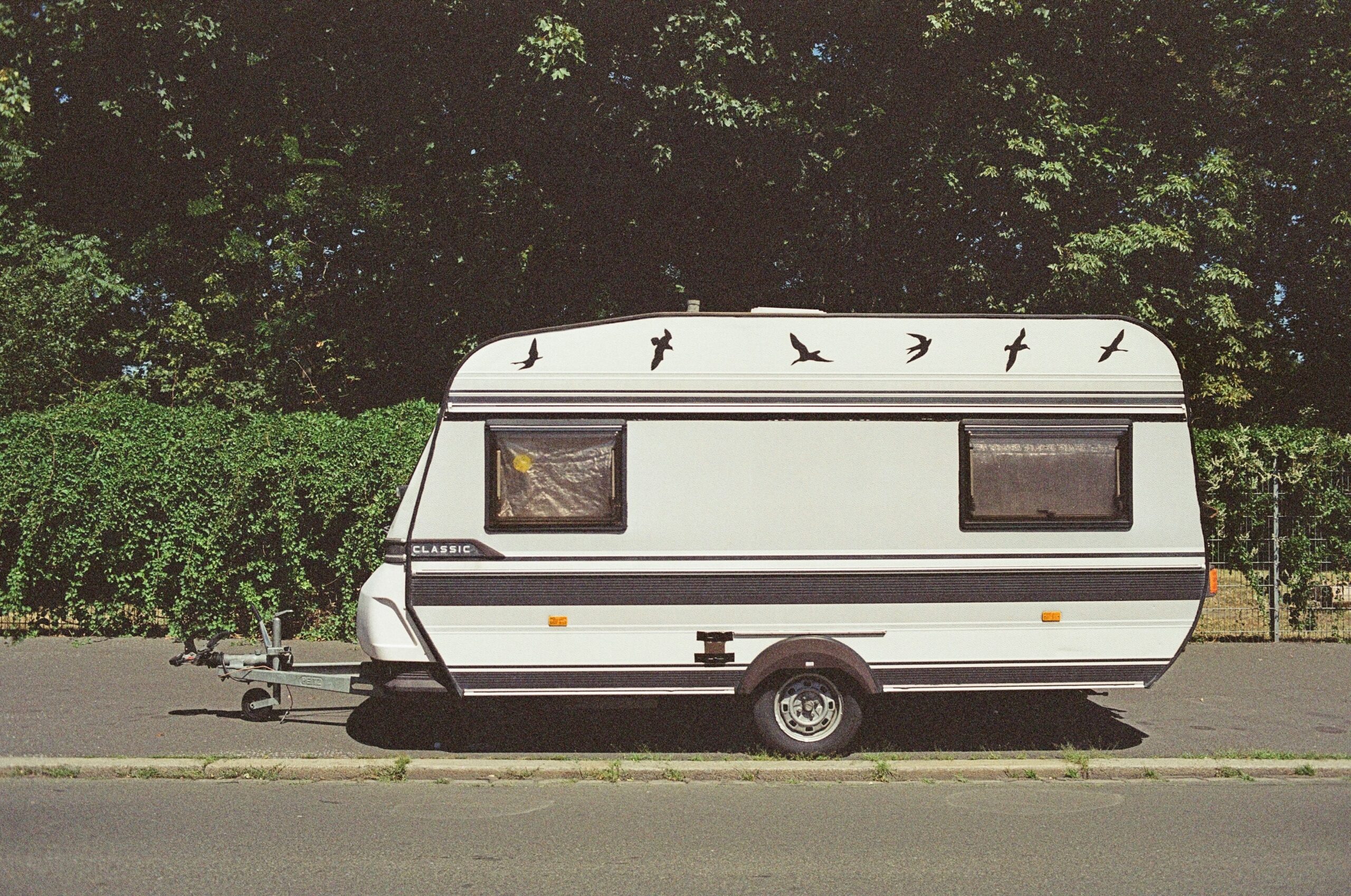 Bedienungsanleitung Hobby Wohnwagen 1991-1997 Foto von Markus Spiske auf Unsplash