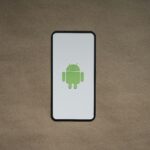Android Handy hört mit ausschalten Foto von Kelly Sikkema auf Unsplash